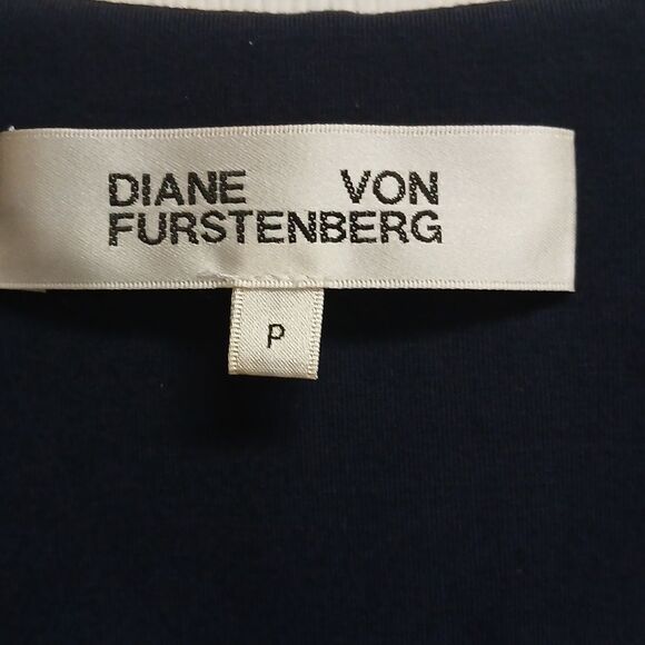 DIANE VON FURSTENBERG Elegant Black Pencil Dress NWOT - Picture 3 of 8